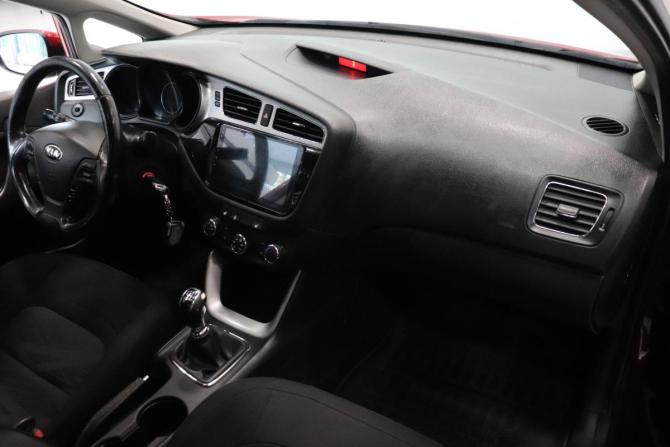 Kia Ceed II с пробегом 2015 года, цена 952 000 рублей, 186597 км, хэтчбек, Автокод Объявления
