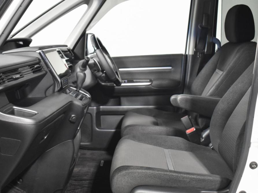 Honda Stepwgn V Рестайлинг Санкт-Петербург  - изображение 11