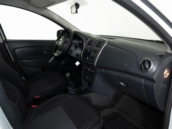 Renault Logan II Рестайлинг с пробегом 2019 года, цена 1 148 000 рублей, 94390 км, седан, Автокод Объявления