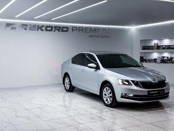 Skoda Octavia III (A7) Рестайлинг с пробегом 2018 года, цена 1 950 000 рублей, 133947 км, лифтбек, Автокод Объявления