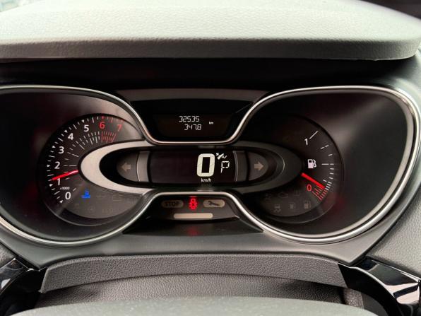 Renault Kaptur I Рестайлинг с пробегом 2021 года, цена 1 697 000 рублей, 32500 км, внедорожник, Автокод Объявления