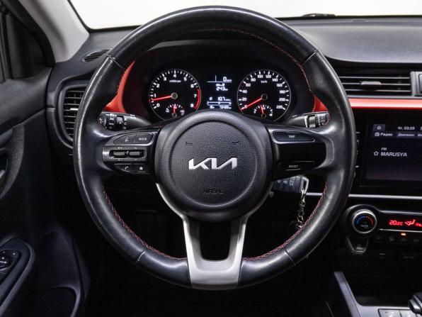 Kia Rio IV Рестайлинг с пробегом 2022 года, цена 1 700 000 рублей, 73422 км, седан, Автокод Объявления
