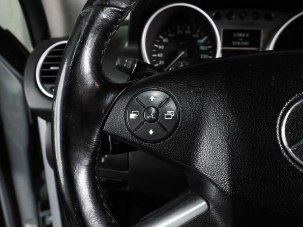 Mercedes-Benz M-Класс II (W164) Рестайлинг с пробегом 2009 года, цена 1 285 000 рублей, 376709 км, внедорожник, Автокод Объявления