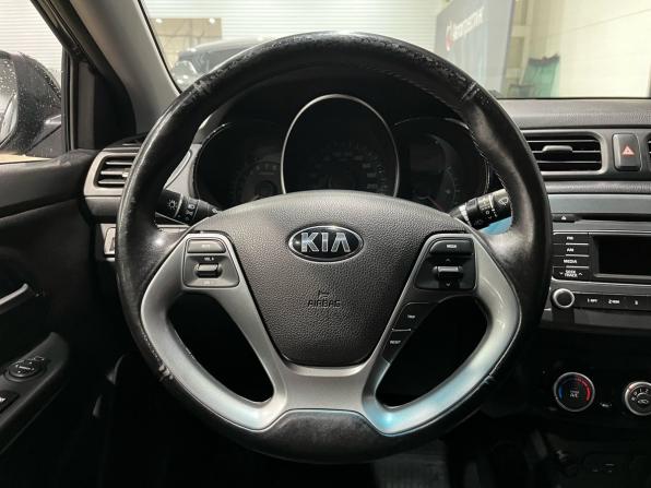 Kia Rio III Рестайлинг с пробегом 2015 года, цена 1 150 000 рублей, 97131 км, седан, Автокод Объявления