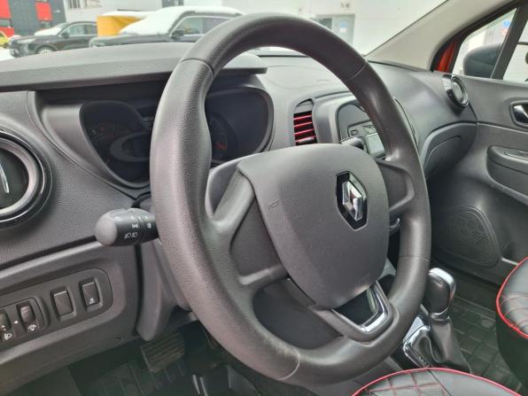 Renault Kaptur I с пробегом 2019 года, цена 1 365 000 рублей, 58058 км, внедорожник, Автокод Объявления