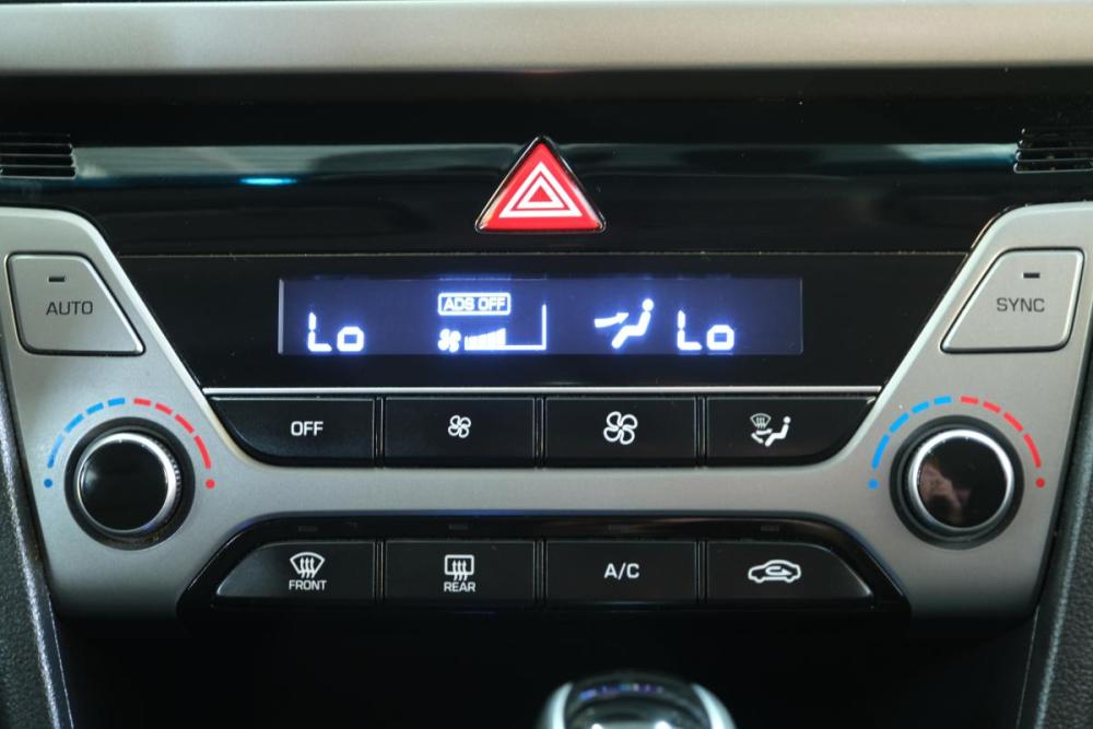 Hyundai Elantra VI (AD) Омск  - изображение 16