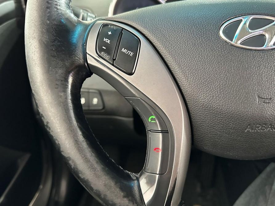Hyundai Elantra V (MD) Рестайлинг Москва  - изображение 13