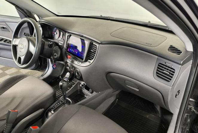 Kia Rio II Рестайлинг с пробегом 2010 года, цена 500 000 рублей, 196159 км, седан, Автокод Объявления