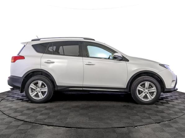 Toyota RAV4 IV (XA40) с пробегом 2014 года, цена 1 725 000 рублей, 205341 км, внедорожник, Автокод Объявления