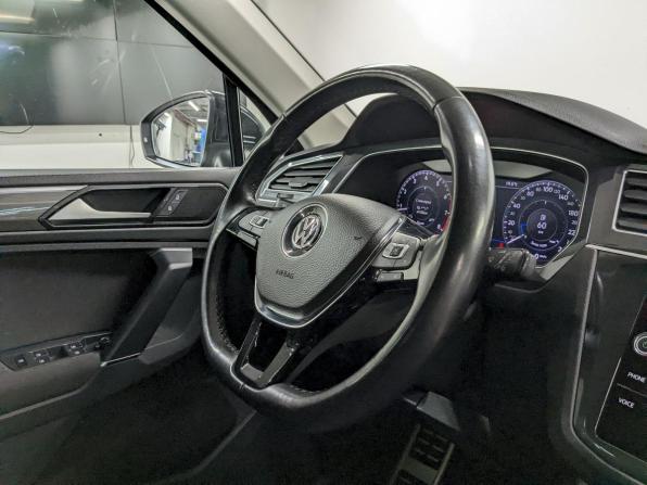 Volkswagen Tiguan II с пробегом 2018 года, цена 2 450 000 рублей, 110340 км, внедорожник, Автокод Объявления