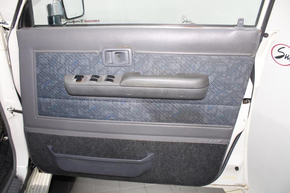 Toyota Land Cruiser 70 Series Владивосток  - изображение 23