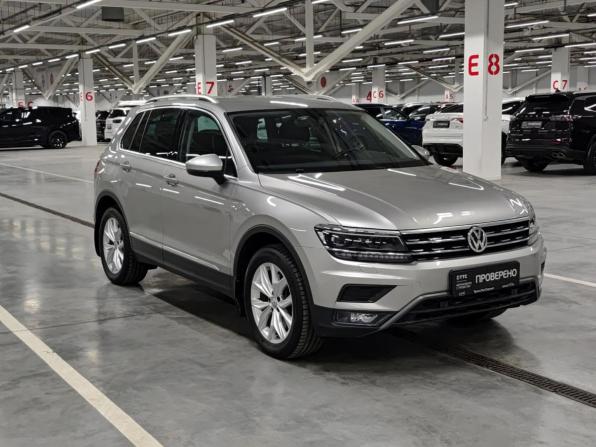 Volkswagen Tiguan II с пробегом 2018 года, цена 2 960 000 рублей, 68252 км, внедорожник, Автокод Объявления