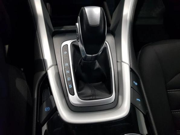 Ford Mondeo V с пробегом 2015 года, цена 1 099 000 рублей, 224000 км, седан, Автокод Объявления