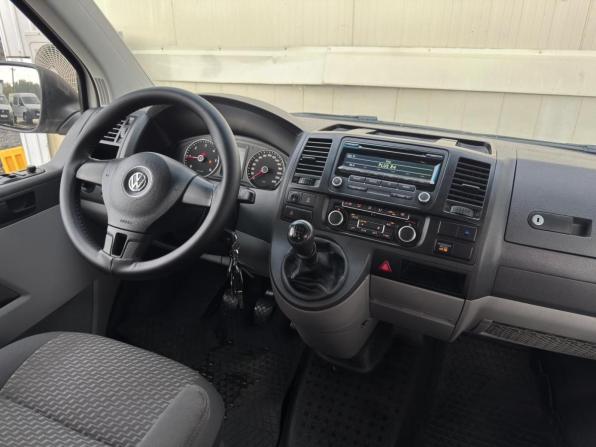 Volkswagen Caravelle T5 Рестайлинг с пробегом 2014 года, цена 1 990 000 рублей, 228538 км, минивэн, Автокод Объявления