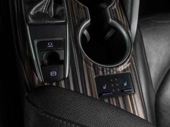 Toyota Camry VIII (XV70) с пробегом 2019 года, цена 2 449 000 рублей, 205233 км, седан, Автокод Объявления