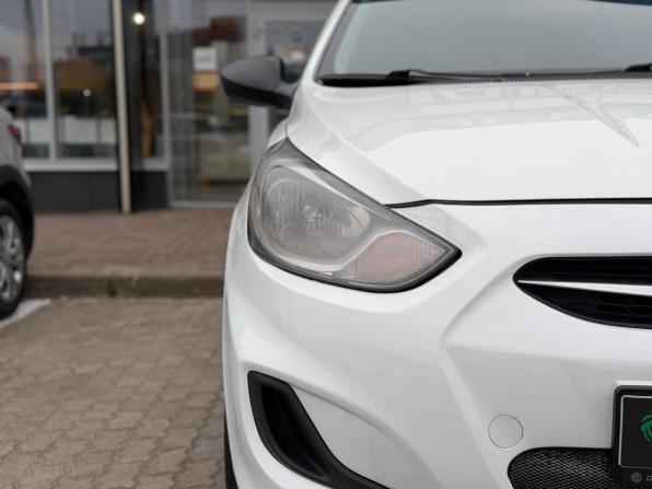 Hyundai Solaris I с пробегом 2013 года, цена 682 000 рублей, 90408 км, седан, Автокод Объявления