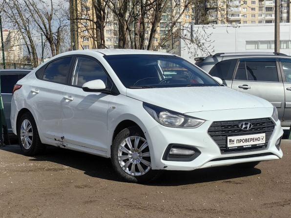 Hyundai Solaris II с пробегом 2019 года, цена 749 000 рублей, 255000 км, седан, Автокод Объявления