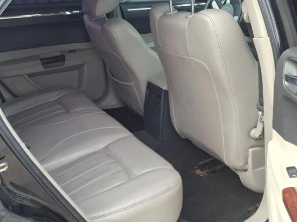 Chrysler 300C I с пробегом 2005 года, цена 750 000 рублей, 370000 км, седан, Автокод Объявления