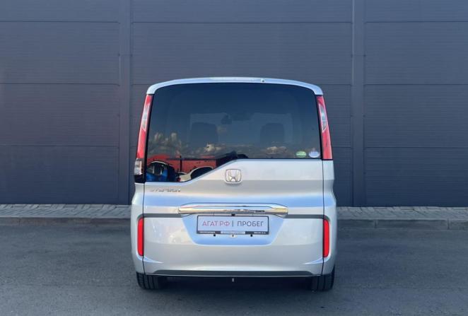 Honda Stepwgn V Рестайлинг с пробегом 2019 года, цена 1 825 000 рублей, 103563 км, минивэн, Автокод Объявления