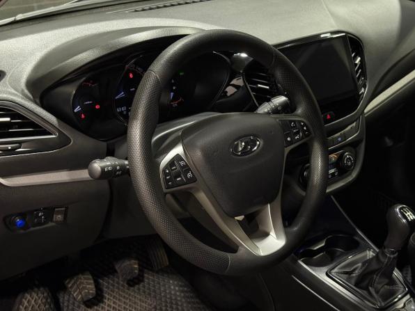 Lada (ВАЗ) Vesta I с пробегом 2018 года, цена 980 000 рублей, 63164 км, универсал, Автокод Объявления