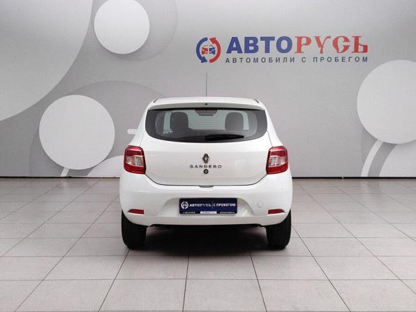Renault Sandero II Рестайлинг с пробегом 2019 года, цена 898 000 рублей, 105314 км, хэтчбек, Автокод Объявления