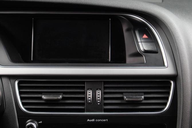 Audi A4 IV (B8) Рестайлинг с пробегом 2013 года, цена 1 469 000 рублей, 185585 км, седан, Автокод Объявления