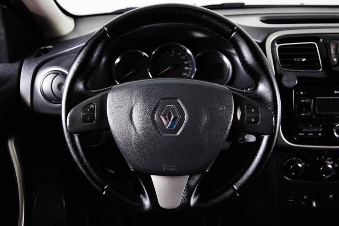Renault Logan II с пробегом 2018 года, цена 849 000 рублей, 140081 км, седан, Автокод Объявления