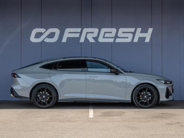 Changan UNI-V I с пробегом 2023 года, цена 2 200 000 рублей, 53849 км, лифтбек, Автокод Объявления
