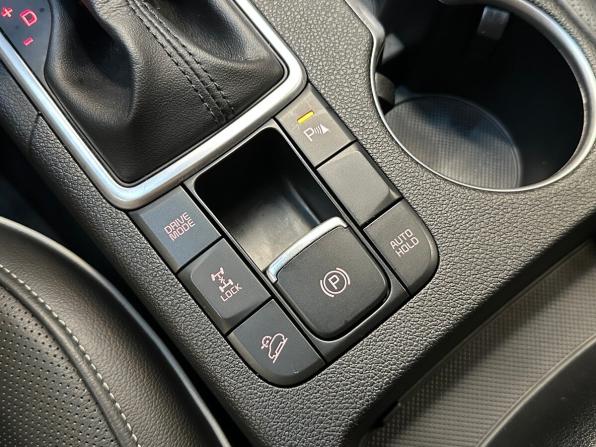 Kia Sportage IV Рестайлинг с пробегом 2021 года, цена 2 750 000 рублей, 92455 км, внедорожник, Автокод Объявления