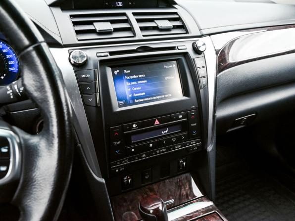 Toyota Camry VII (XV50) Рестайлинг с пробегом 2015 года, цена 2 225 000 рублей, 76100 км, седан, Автокод Объявления