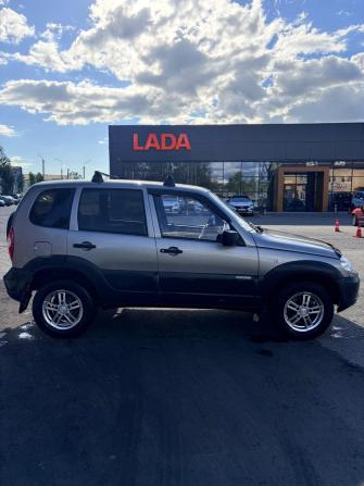 Chevrolet Niva I Рестайлинг с пробегом 2011 года, цена 340 000 рублей, 148000 км, внедорожник, Автокод Объявления