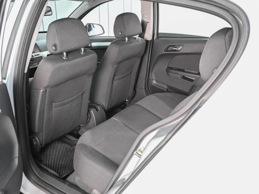 Opel Astra H Рестайлинг Ростов-на-Дону  - изображение 11