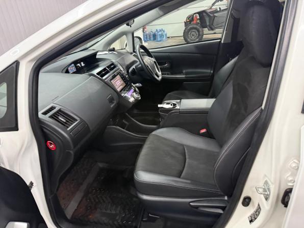 Toyota Prius Alpha I (ZVW40/41) Рестайлинг с пробегом 2015 года, цена 1 547 000 рублей, 74770 км, универсал, Автокод Объявления