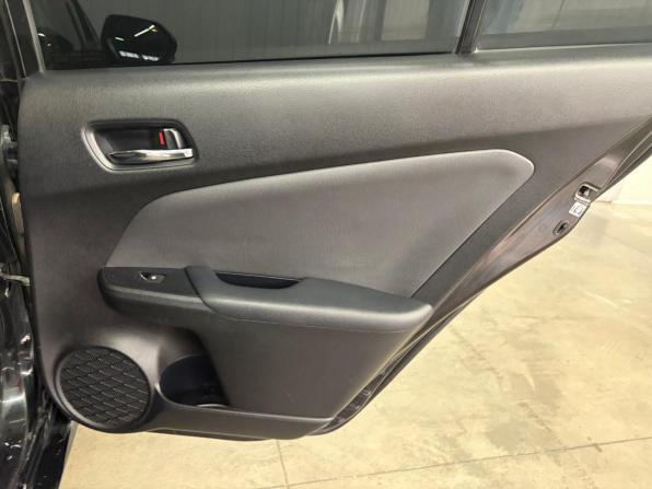 Toyota Prius IV (XW50) с пробегом 2016 года, цена 1 497 000 рублей, 176614 км, лифтбек, Автокод Объявления