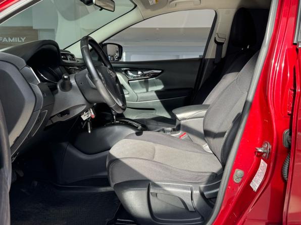 Nissan Qashqai II с пробегом 2017 года, цена 1 269 000 рублей, 139110 км, внедорожник, Автокод Объявления