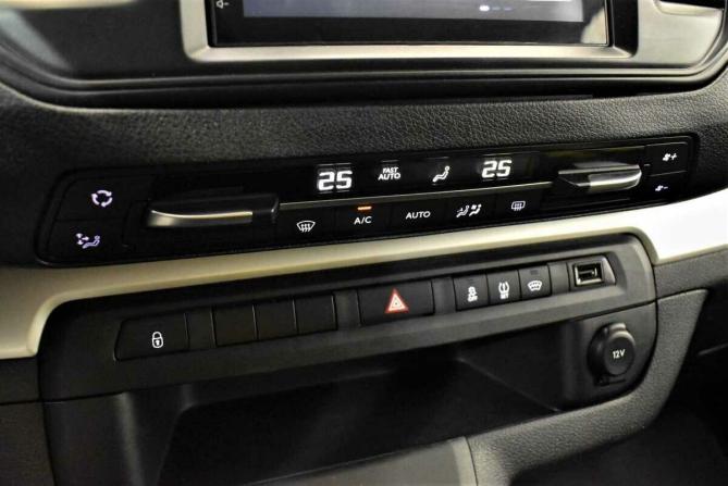 Peugeot Traveller I с пробегом 2021 года, цена 3 050 000 рублей, 129766 км, минивэн, Автокод Объявления