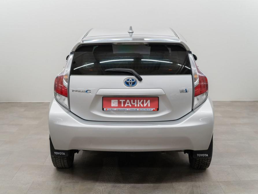 Toyota Prius c I Рестайлинг Красноярск  - изображение 5