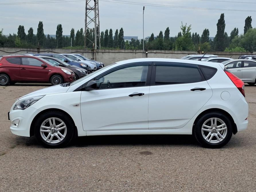 Hyundai Solaris I Рестайлинг Набережные Челны  - изображение 10