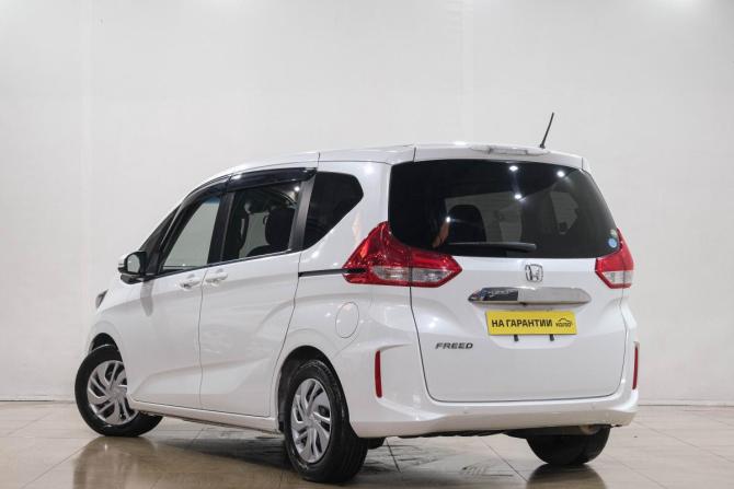 Honda Freed II с пробегом 2017 года, цена 1 449 000 рублей, 134000 км, компактвэн, Автокод Объявления