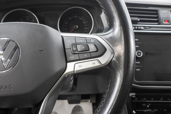 Volkswagen Tiguan II Рестайлинг с пробегом 2021 года, цена 2 549 000 рублей, 83000 км, внедорожник, Автокод Объявления