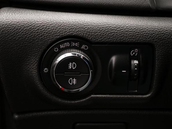 Opel Astra J Рестайлинг с пробегом 2012 года, цена 966 700 рублей, 206712 км, хэтчбек, Автокод Объявления