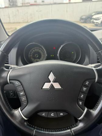 Mitsubishi Pajero IV Рестайлинг 1 с пробегом 2011 года, цена 1 645 000 рублей, 290000 км, внедорожник, Автокод Объявления