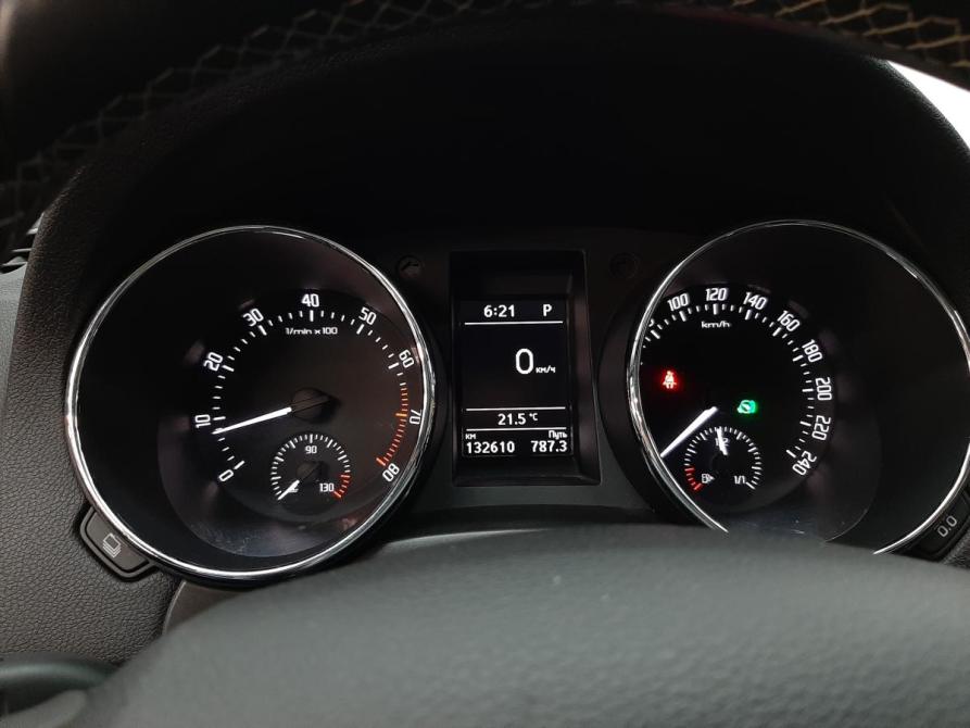 Skoda Yeti I Рестайлинг Москва  - изображение 8