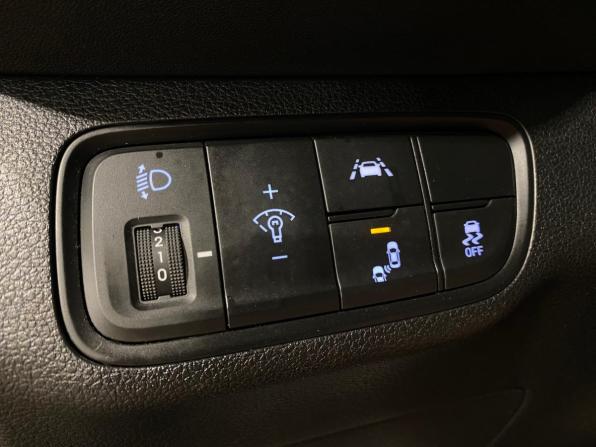 Hyundai Santa Fe IV с пробегом 2018 года, цена 2 800 000 рублей, 143208 км, внедорожник, Автокод Объявления
