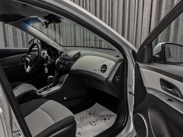 Chevrolet Cruze I Рестайлинг с пробегом 2013 года, цена 755 000 рублей, 165126 км, седан, Автокод Объявления