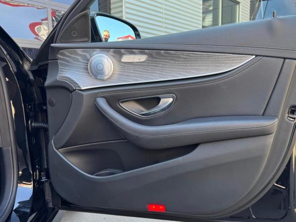 Mercedes-Benz E-Класс V (W213 S213 C238) Рестайлинг с пробегом 2020 года, цена 5 390 000 рублей, 62500 км, седан, Автокод Объявления