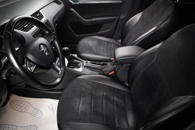 Skoda Octavia III (A7) Рестайлинг с пробегом 2017 года, цена 1 589 000 рублей, 214000 км, лифтбек, Автокод Объявления