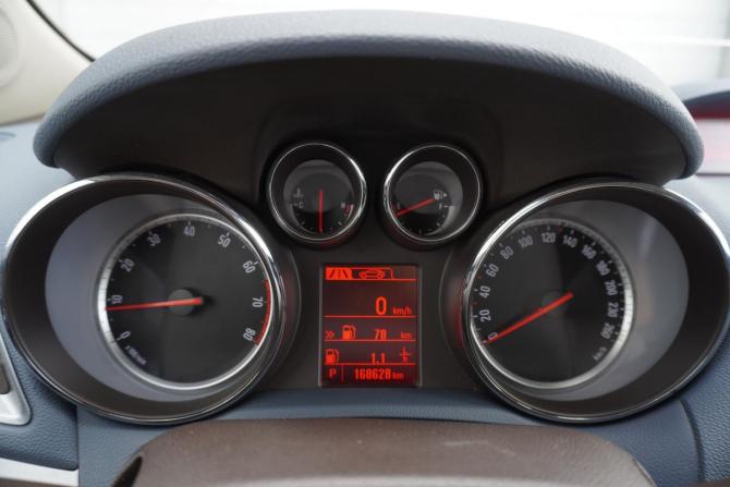 Opel Mokka I с пробегом 2013 года, цена 1 179 000 рублей, 168000 км, внедорожник, Автокод Объявления