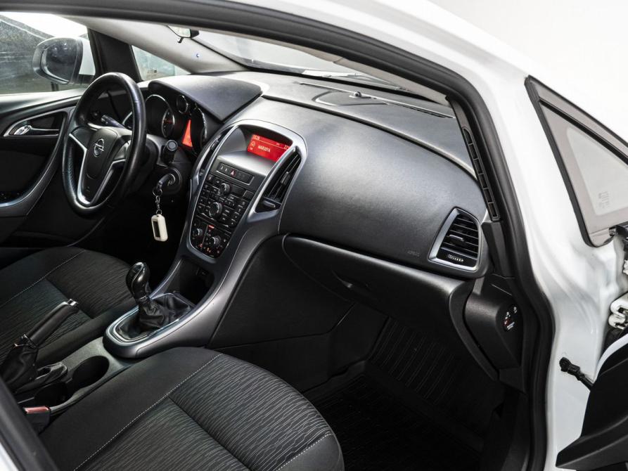 Opel Astra J Рестайлинг Тюмень  - изображение 15