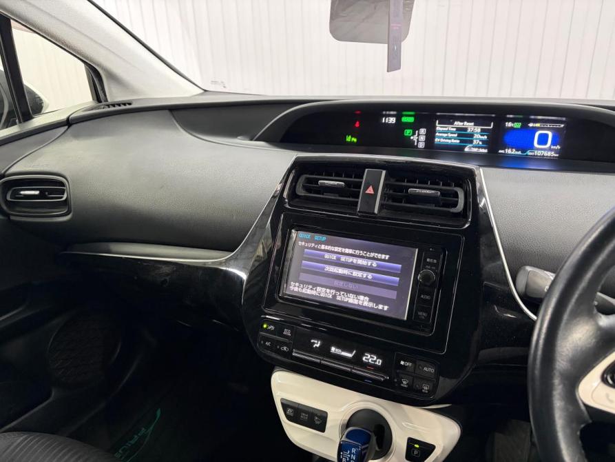 Toyota Prius IV (XW50) Краснодар  - изображение 11